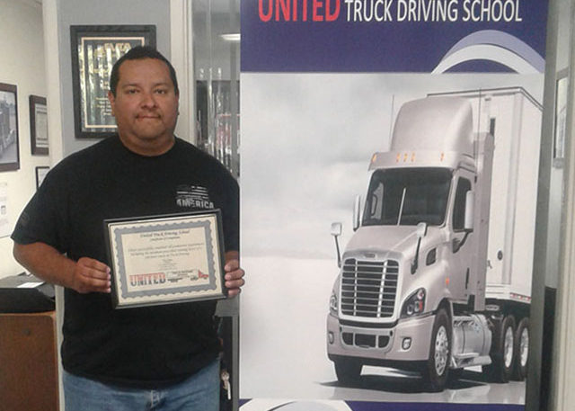 Image of Lorenzo Ortiz with CDL certificate